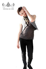 the classic jean vest made by chateau de lion front view.    cdl-vst-clsc-jn-01