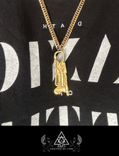 the egyptian sphinx penant necklace in 14k gold made by chateau de lion. cdl-neck-sphx-gld-01