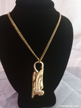 the egyptian sphinx penant necklace in 14k gold made by chateau de lion. cdl-neck-sphx-gld-01