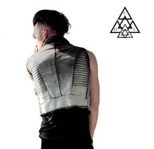 the f1 future vest made by chateau de lion     cdl-vst-f1-01       