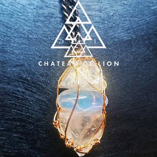 opal quartz crystal crystal amulet necklace mady by chateau de lion front view cdl-neck-qrtz-opl-01