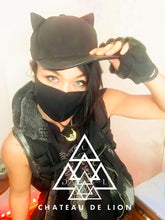 the cat hat made by chateau de lion worn by a model cdl-cathat-001-blk