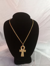 Egyptian 14k gold Ankh pendant necklace made by chateau de lion front view  cdl-neck-ankh-01